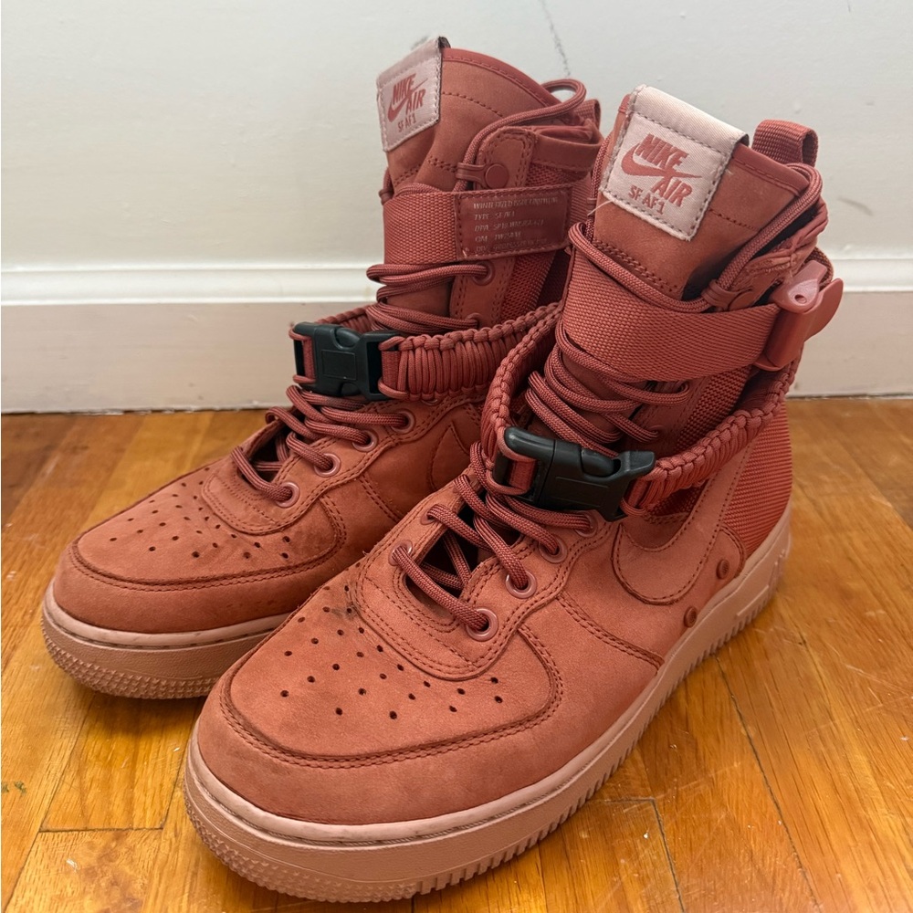 Nike SF Air Force 1 High ‘Dusty Peach’